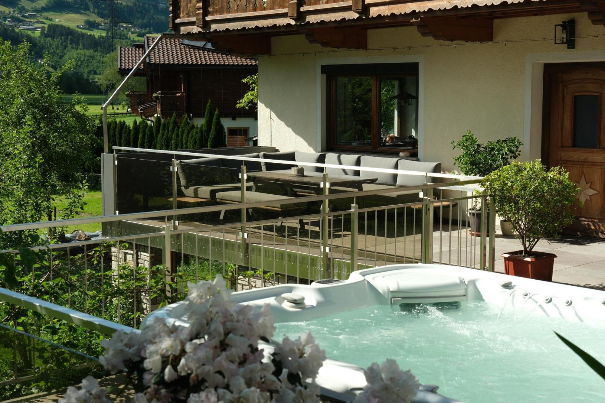 Apart Moidl Mit Privatem Pool Hart im Zillertal Εξωτερικό φωτογραφία